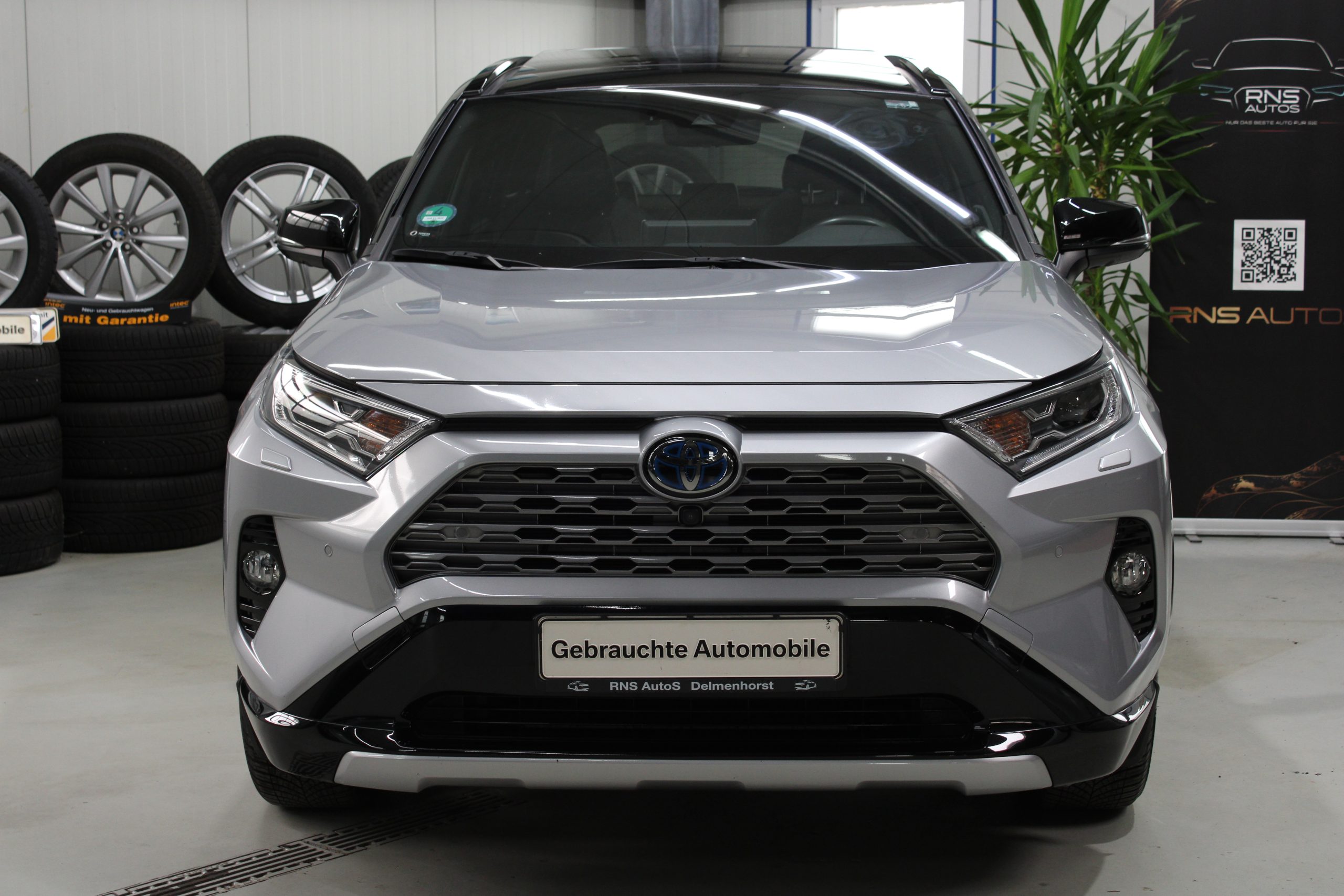 
								Toyota RAV4 Hybrid-Benzin full									