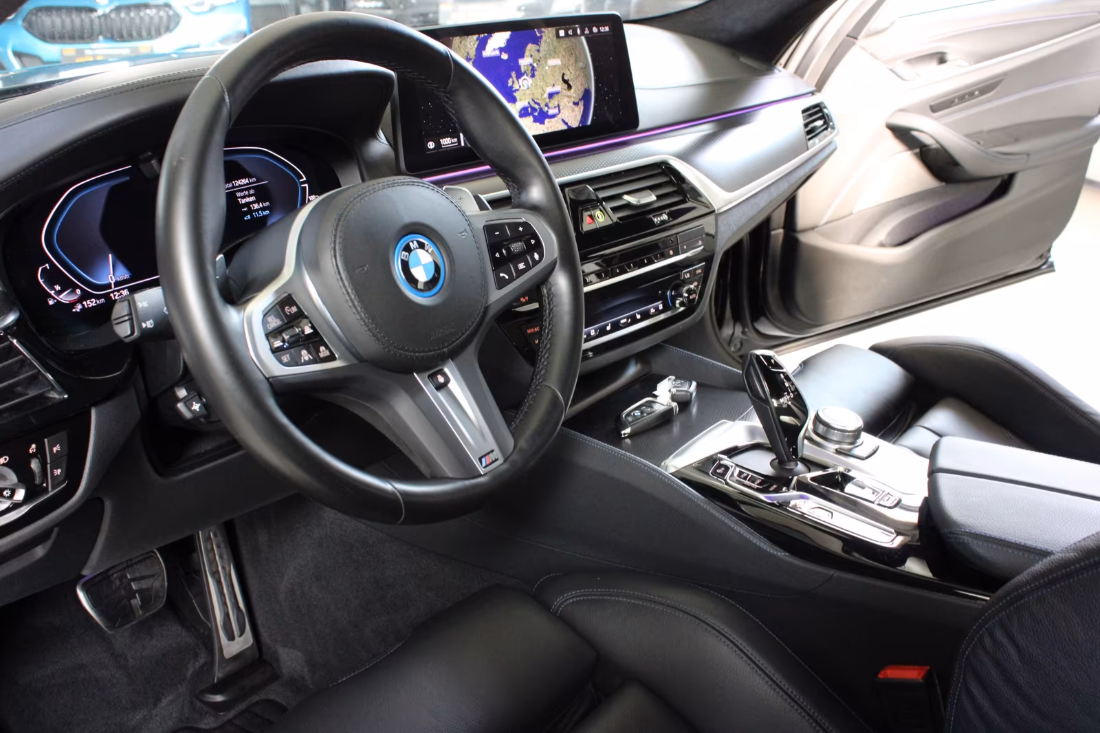 BMW 545e xDrive,Head-Up,SoftCl.360Kamera,H&K full