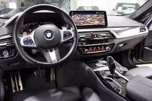BMW 540 xDrive Touring,Panorama,H&K